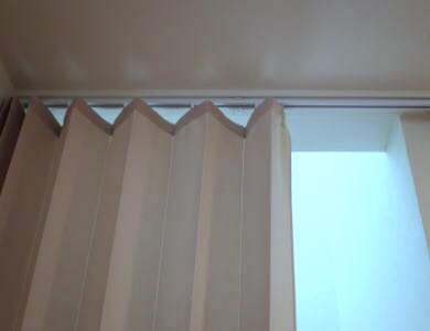川島織物セルコンのパタパタカーテン